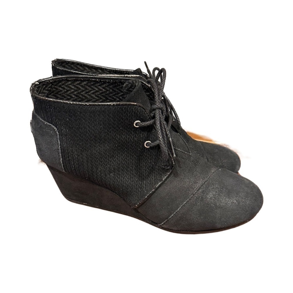 Tom’s Black Suede Tie Wedge Booties Size 10